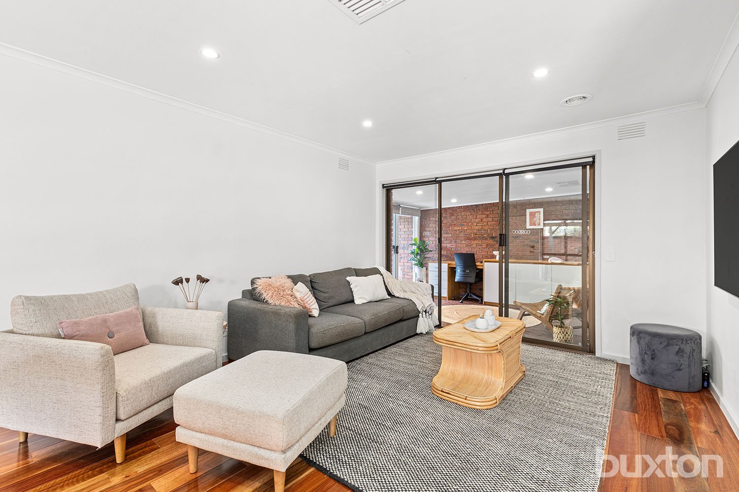 Gallery: 1/102 Centre Dandenong Road
