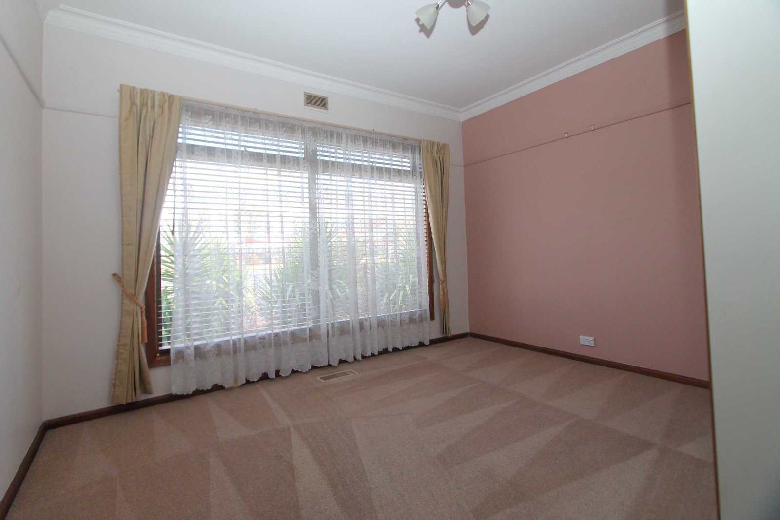 1102 Norman Street WENDOUREE 6