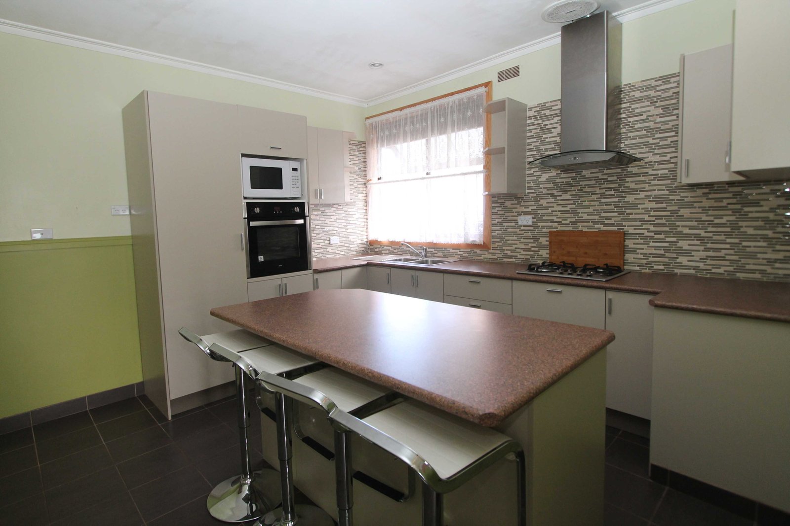 1102 Norman Street WENDOUREE 15