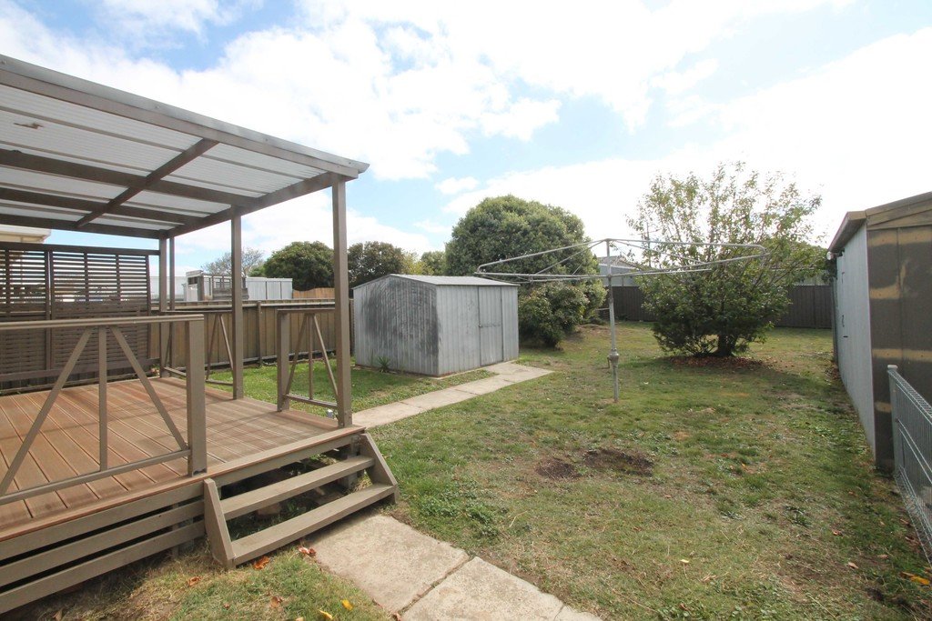 1102 Norman Street WENDOUREE 16