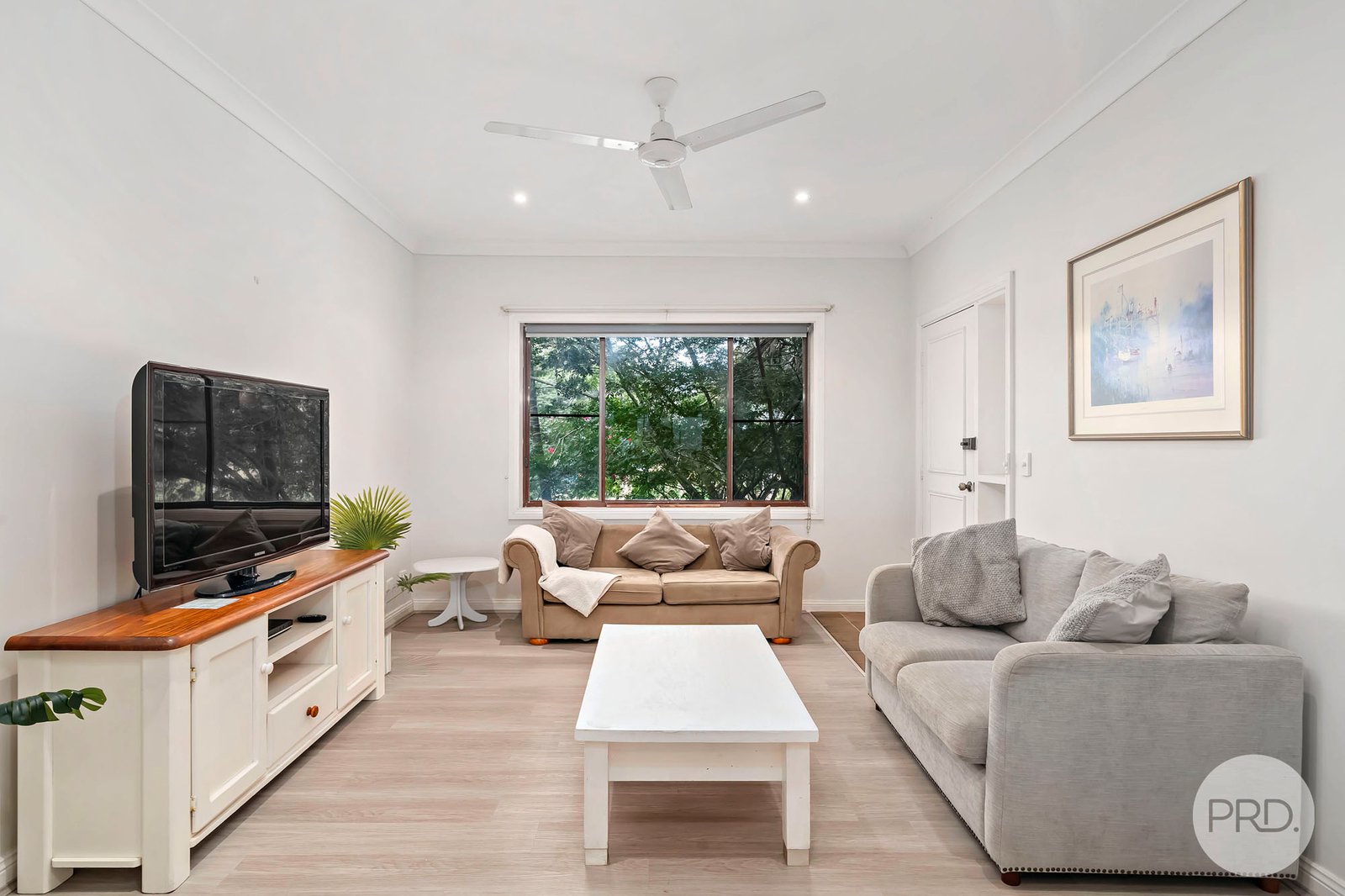 1/102 Tomaree Road SHOAL BAY 2