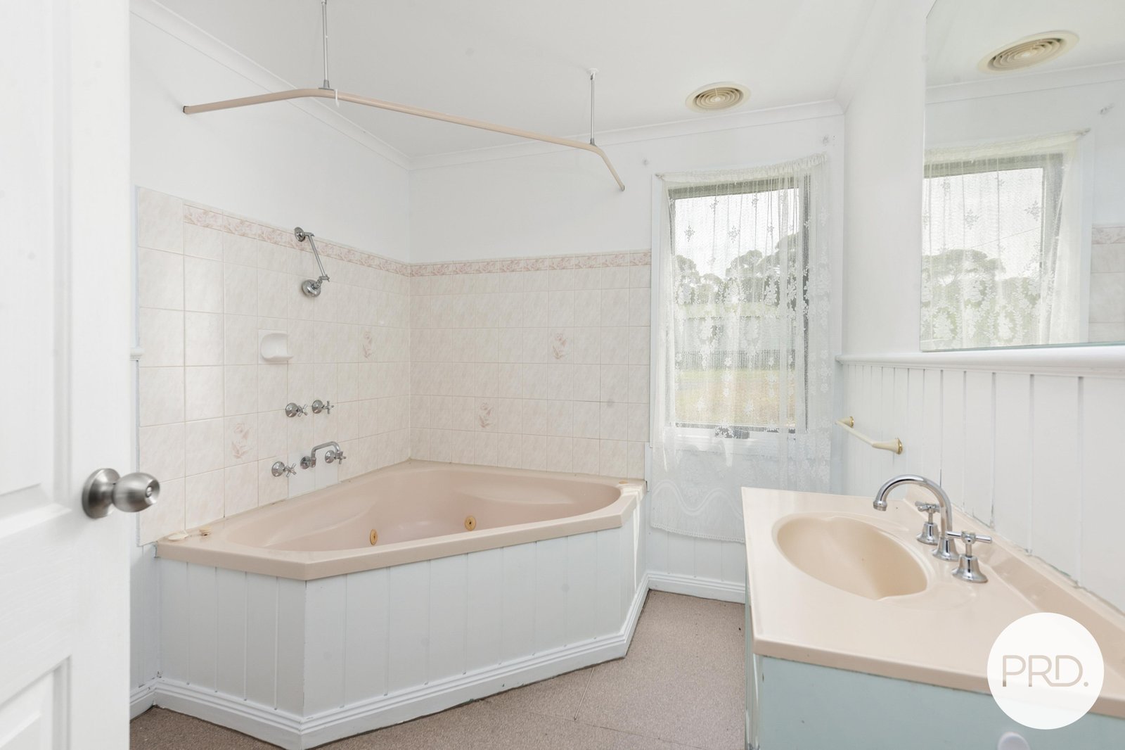 1/102 Warrenheip Street BUNINYONG 16