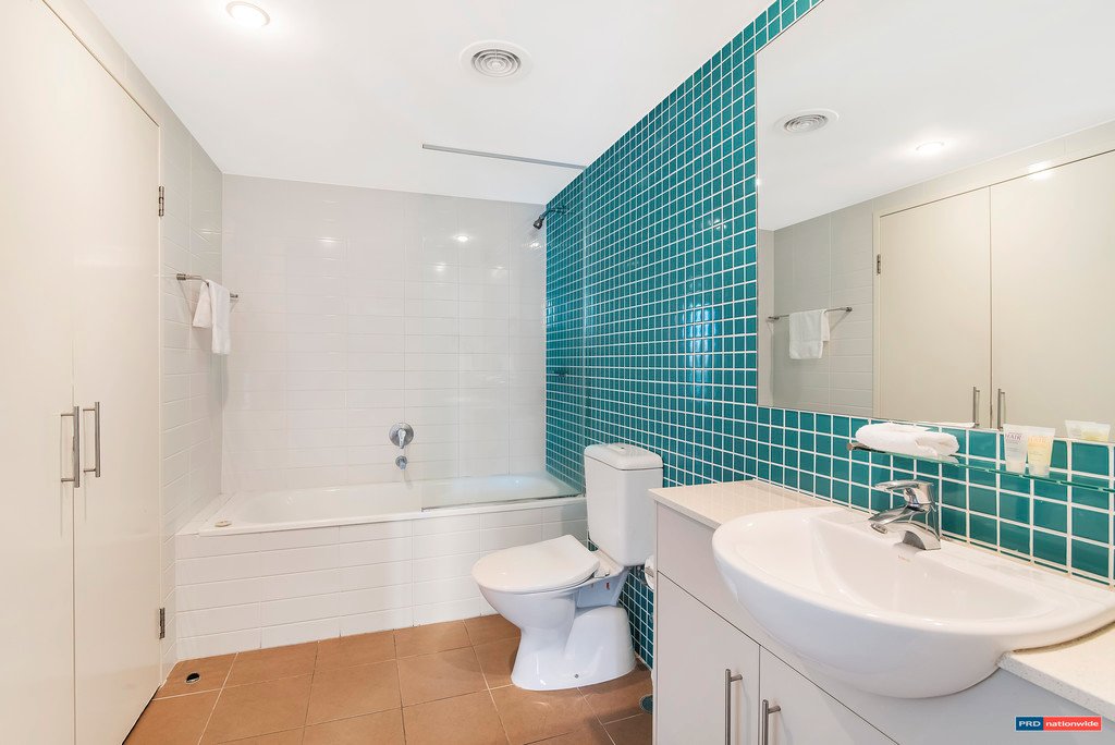 1102/1 OCEAN Street BURLEIGH HEADS 7