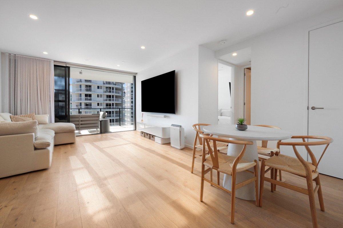 1102/6 Second Avenue Burleigh Heads 8