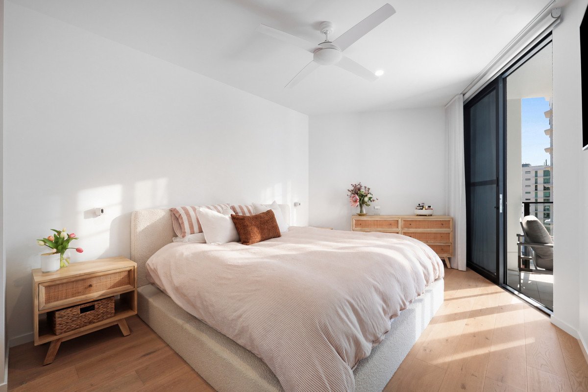 1102/6 Second Avenue Burleigh Heads 13
