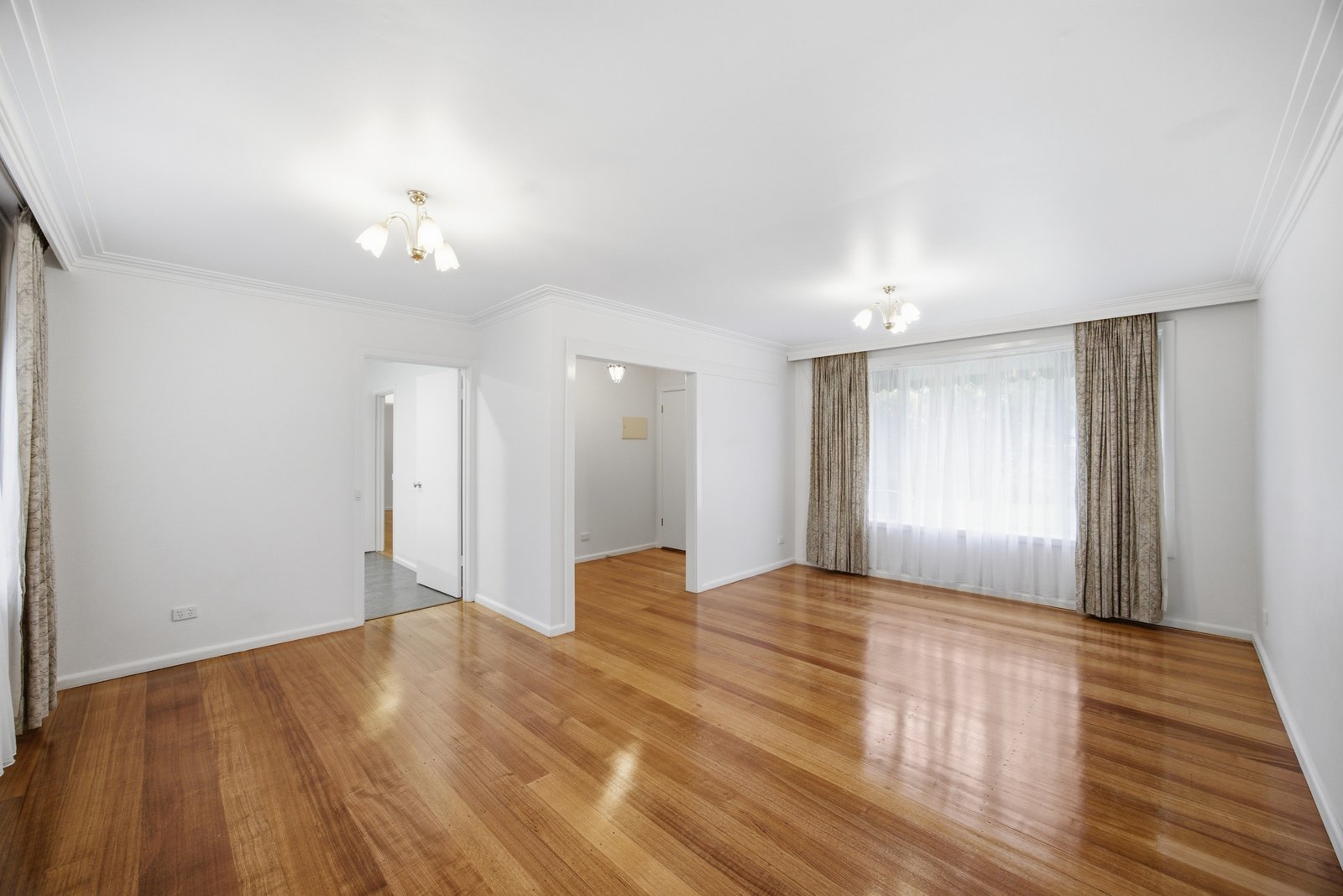 Gallery: 1/103 Middlesex Road