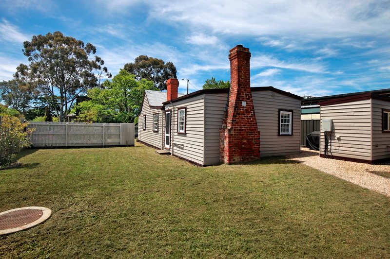 Real Estate and Property in 1/103 Piper Street, Kyneton, VIC