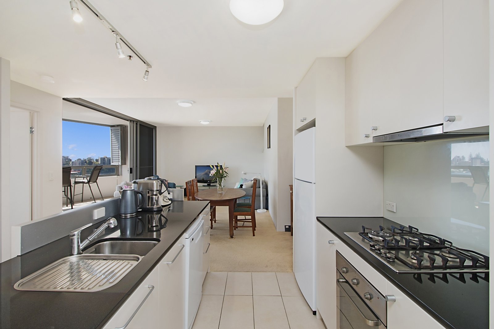 1103/14-22 Stuart Street TWEED HEADS 7