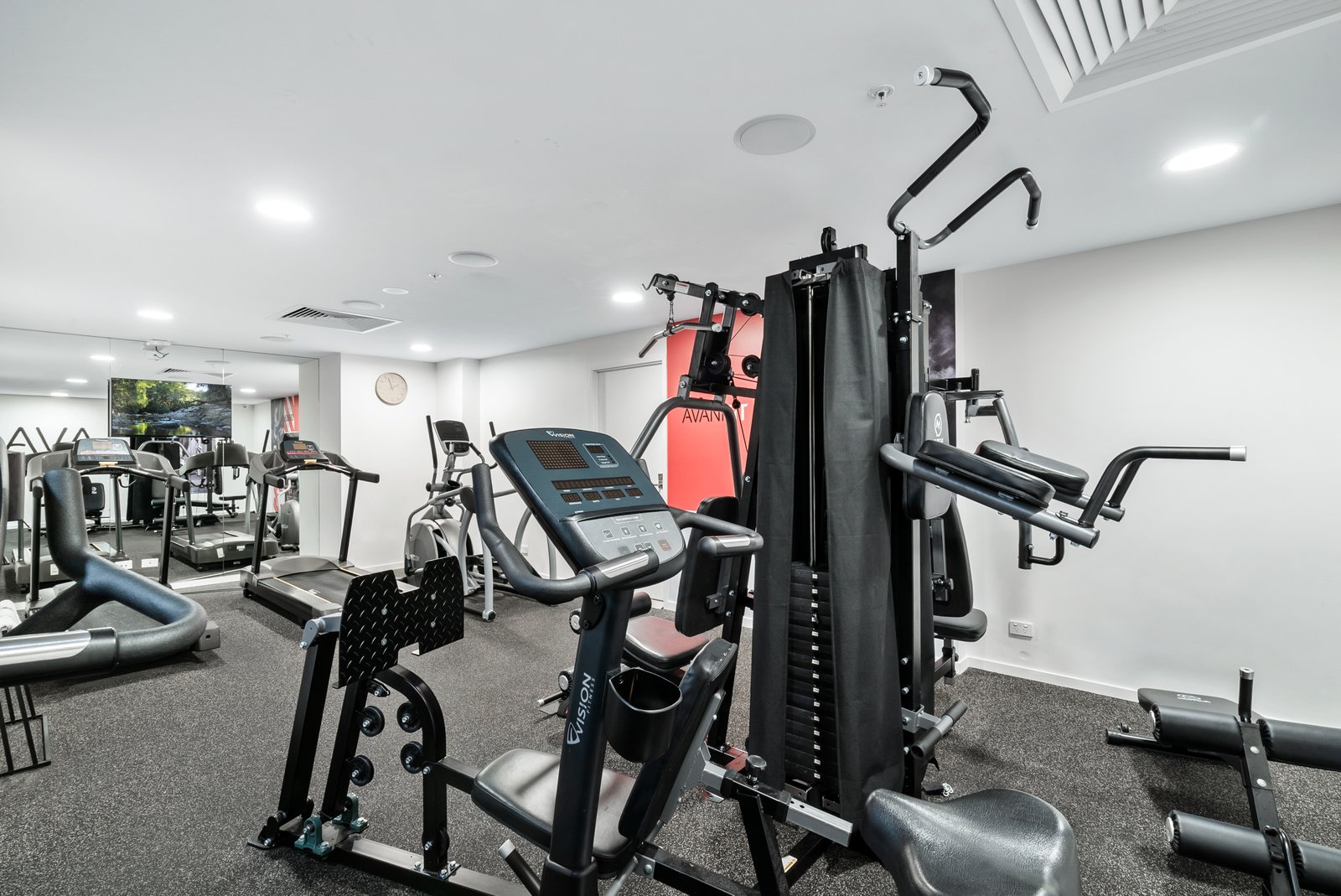 1103/2663 Gold Coast Highway BROADBEACH 15