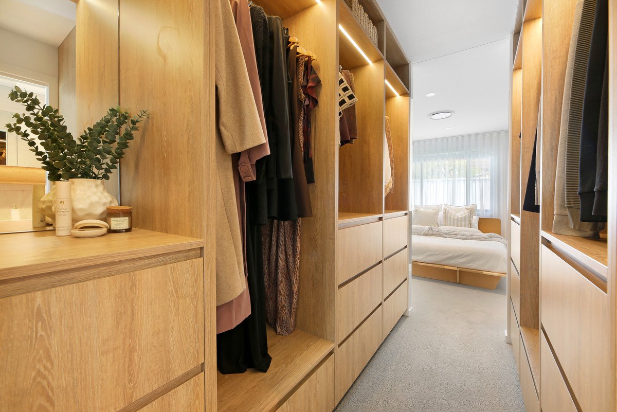 1/104 Christine Avenue Burleigh Waters 11