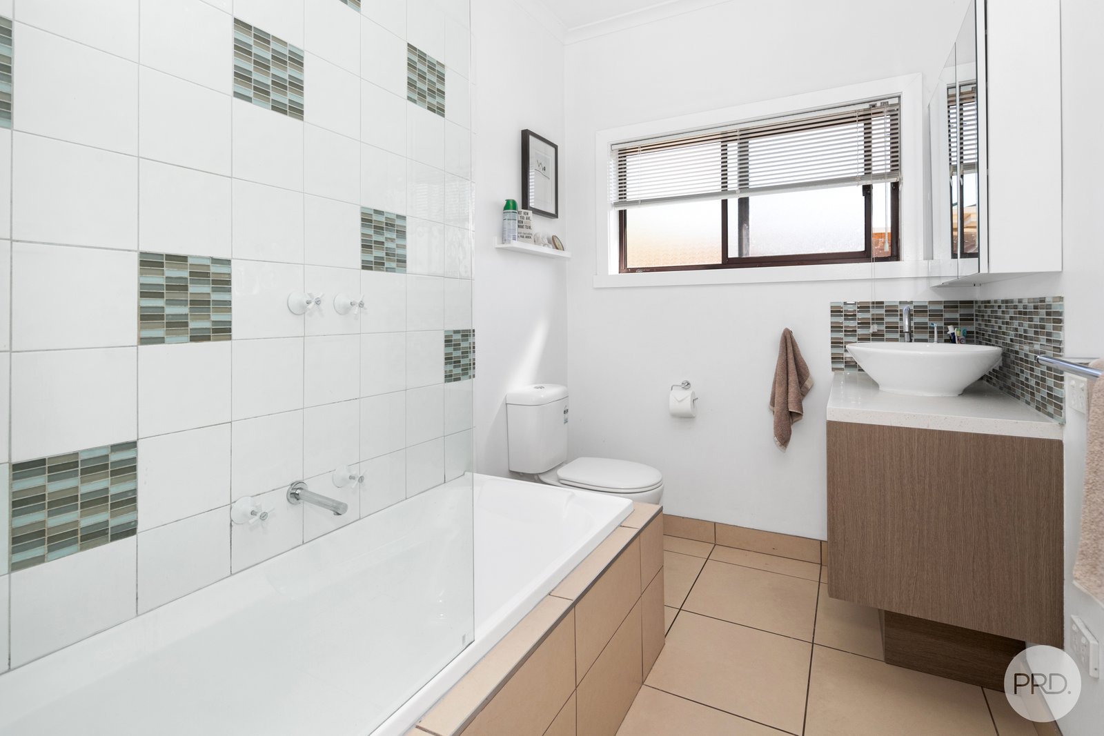 1/104 Whitehorse Road MOUNT CLEAR 6