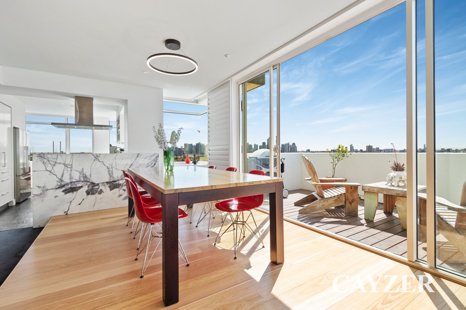 Gallery: 1104/127 Beach Street