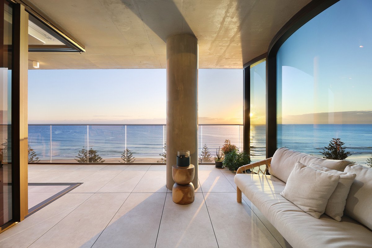 1104/58 THE Esplanade Burleigh Heads 16