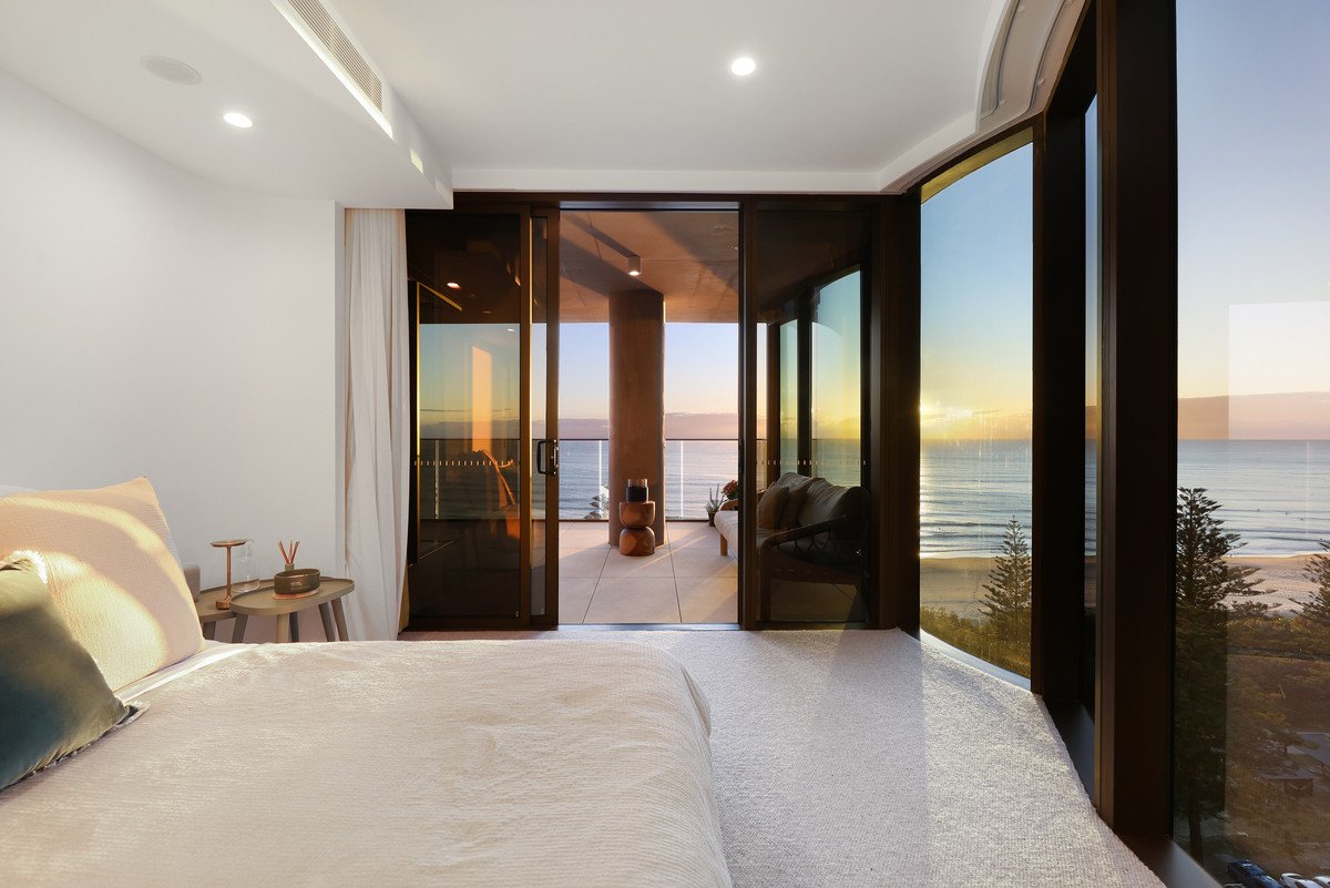 1104/58 THE Esplanade Burleigh Heads 19