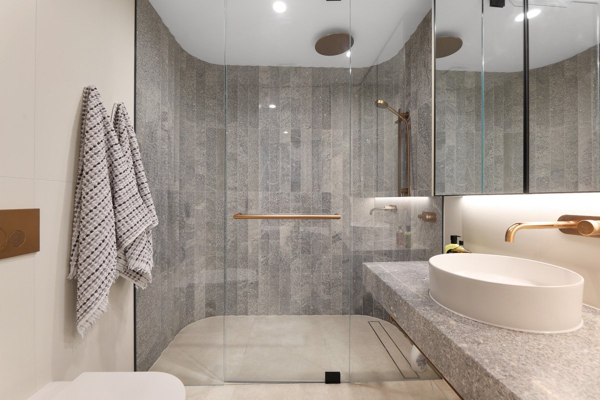 1104/58 THE Esplanade Burleigh Heads 21