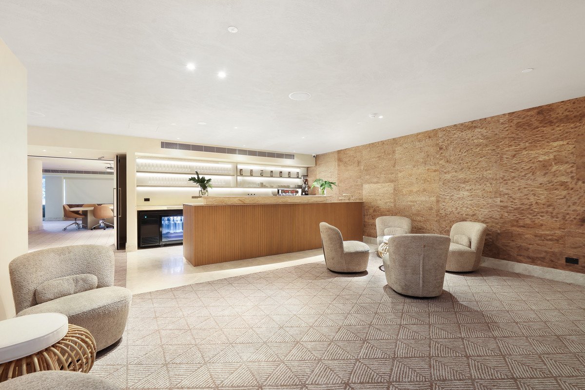 1104/58 THE Esplanade Burleigh Heads 32