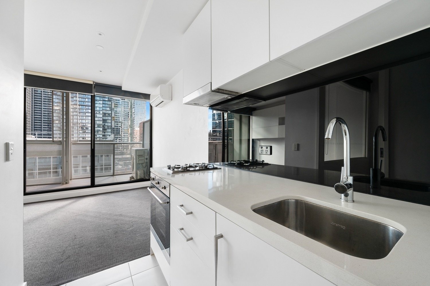 Gallery: 1104/601 Little Collins Street