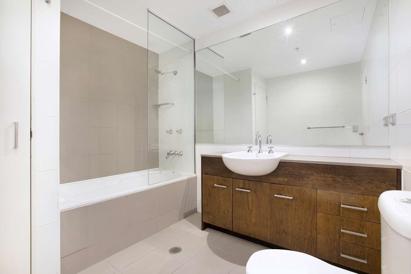 1104/80 Ebley Street BONDI JUNCTION 5