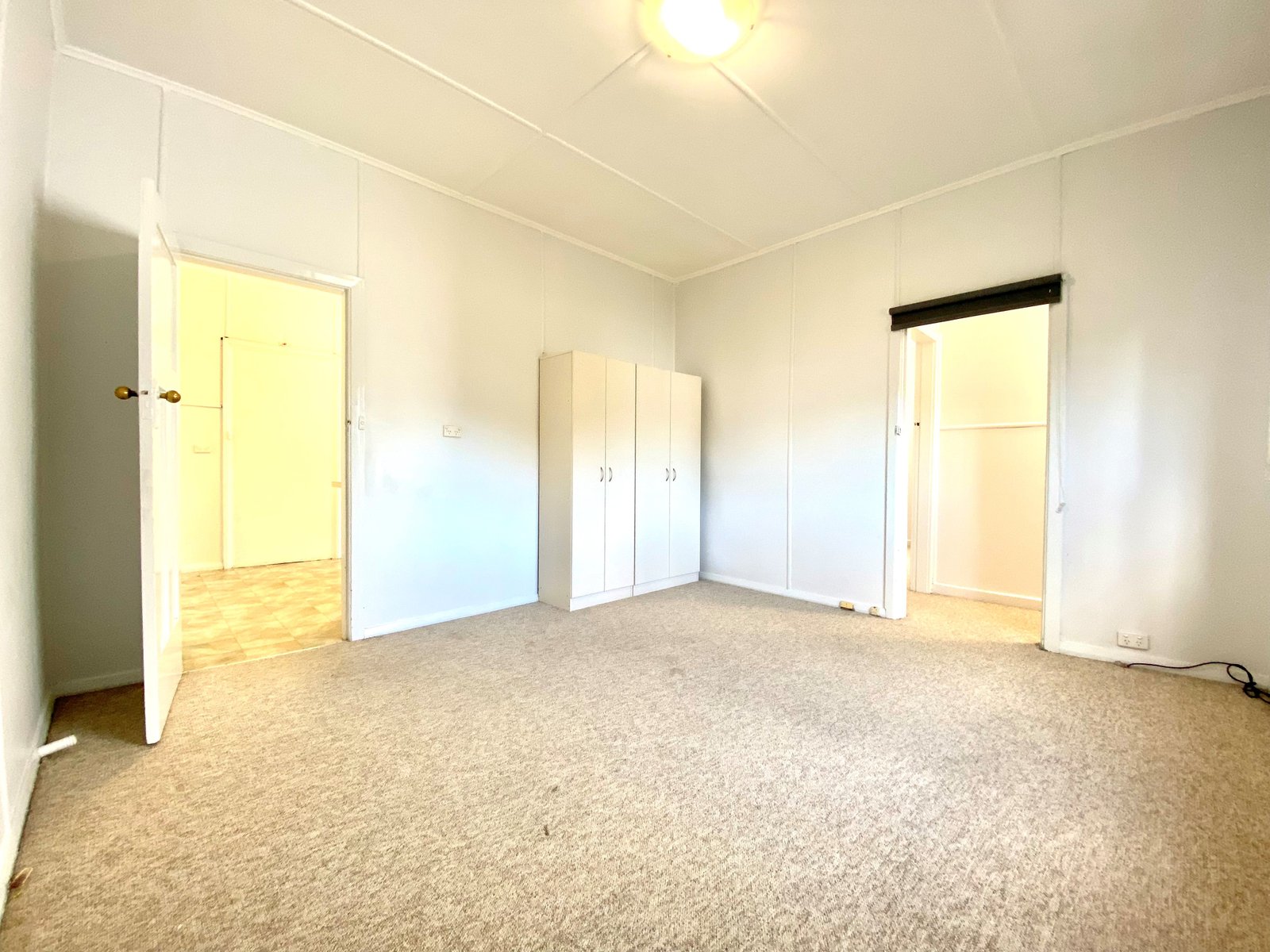 1/1049 Armidale Road TAMWORTH 3
