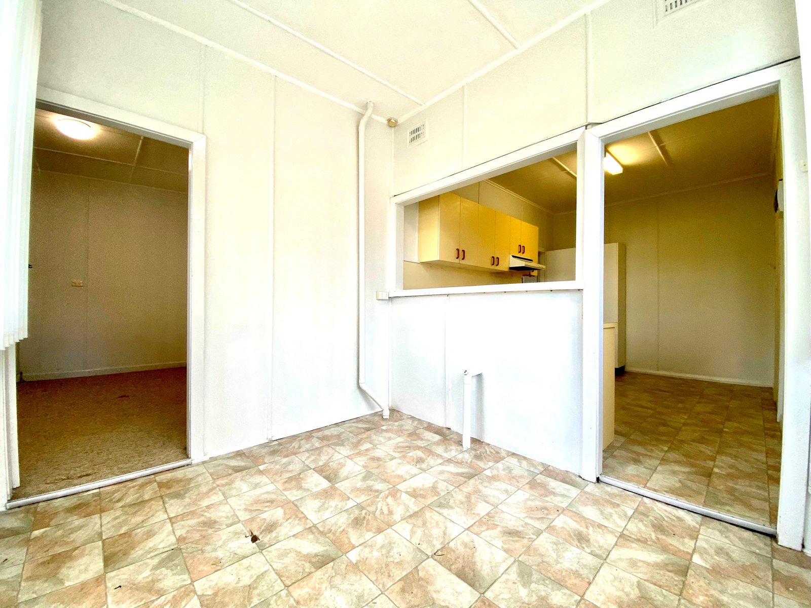 1/1049 Armidale Road TAMWORTH 5