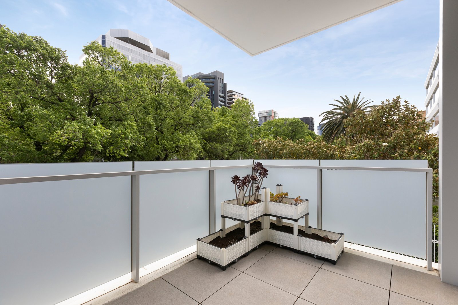 Gallery: 110/499 St Kilda Road