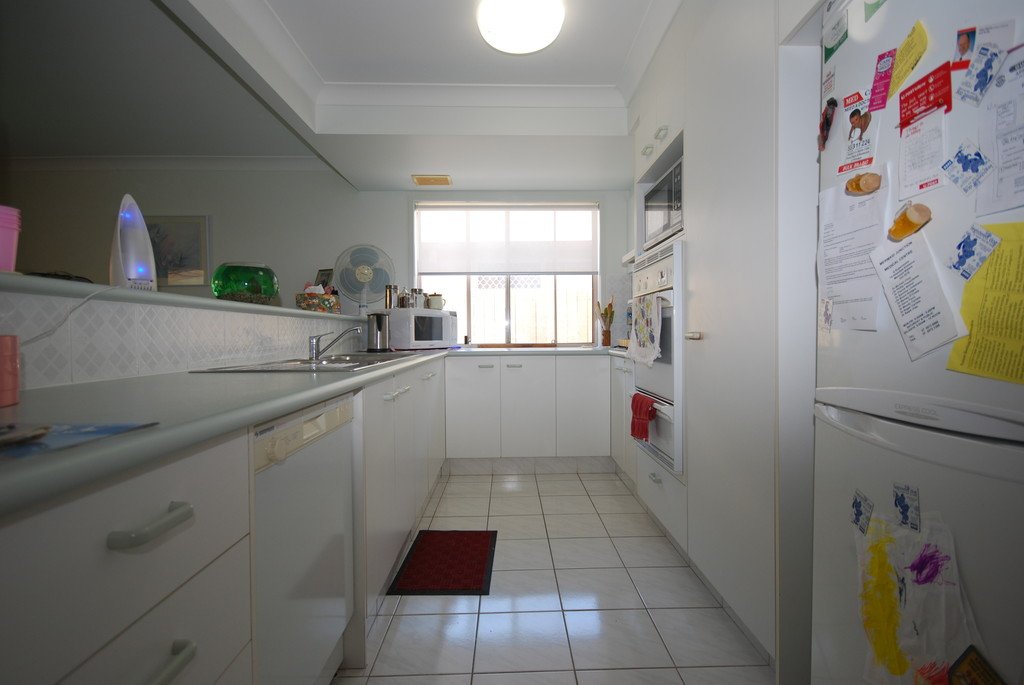 1/105 Nobby Parade MIAMI 3