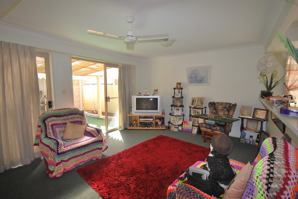 1/105 Nobby Parade MIAMI 4