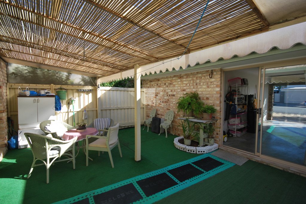 1/105 Nobby Parade MIAMI 8