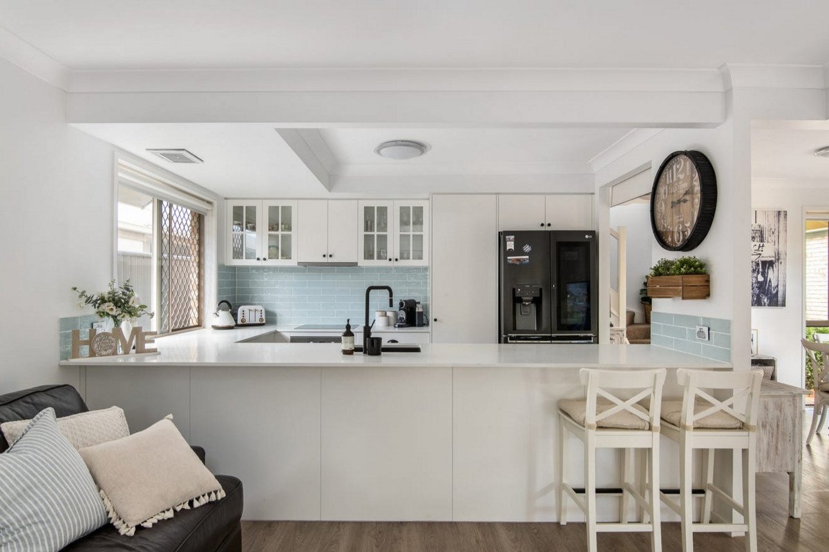 1/105 Nobby Parade MIAMI 5