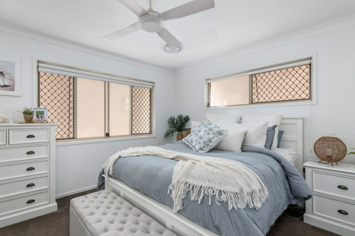 1/105 Nobby Parade MIAMI 7