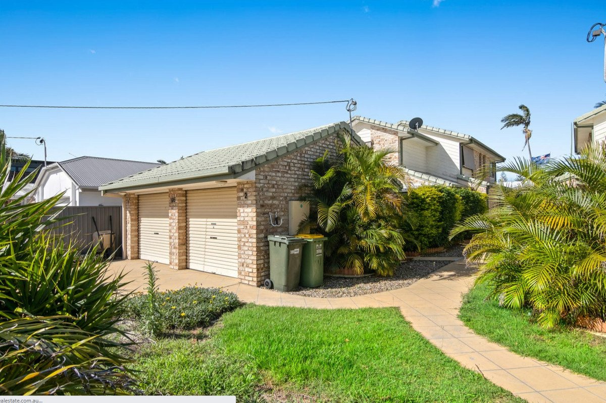 1/105 Nobby Parade MIAMI 12