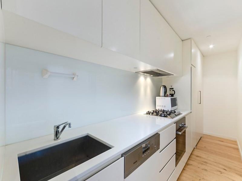 Gallery: 110/6-8 Eastern Beach Road