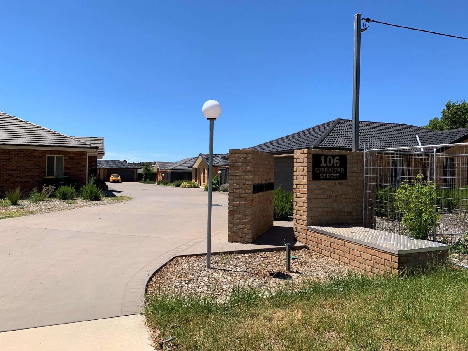 1/106 Gibraltar Street BUNGENDORE 1