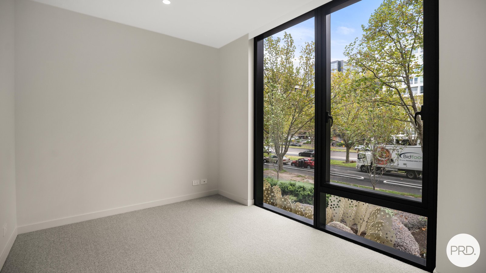 110/605 St Kilda Road MELBOURNE 6