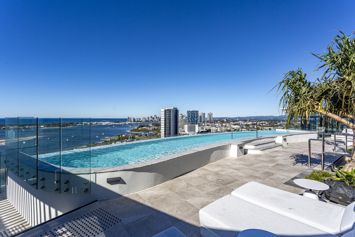 1106/180 Marine Parade Labrador 16