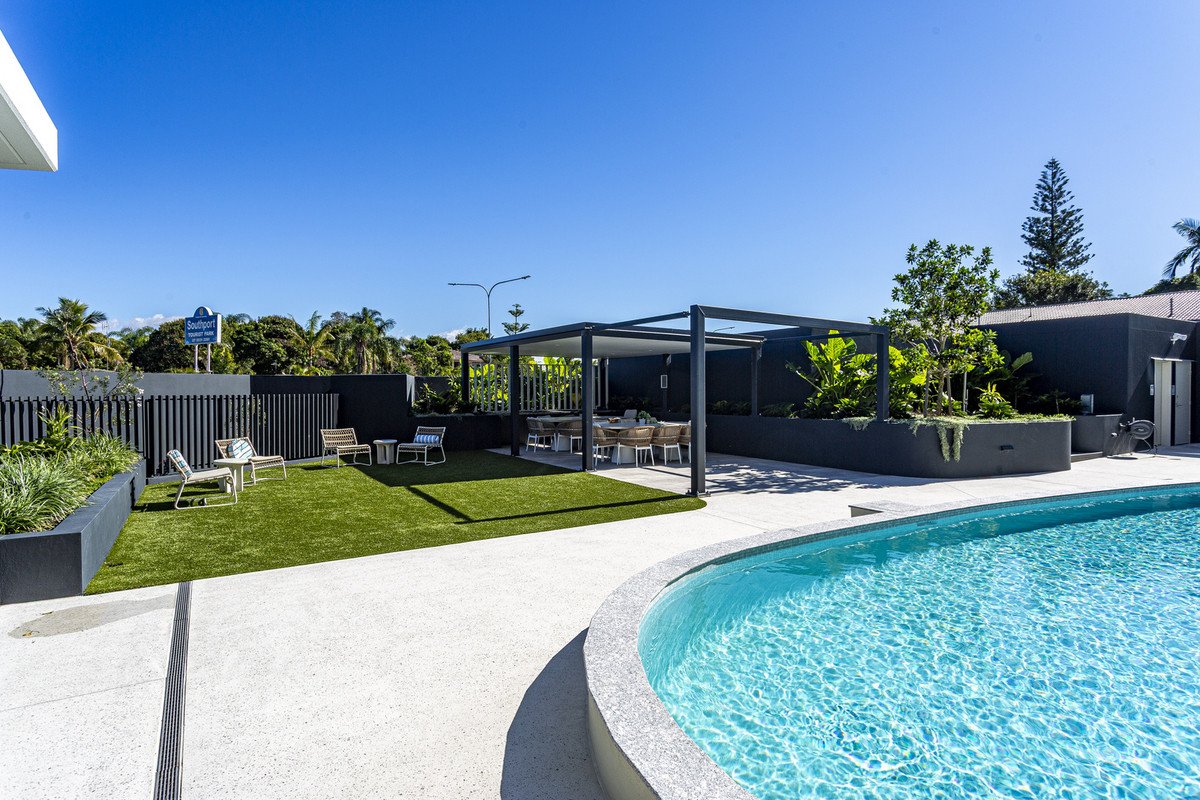 1106/180 Marine Parade Labrador 25