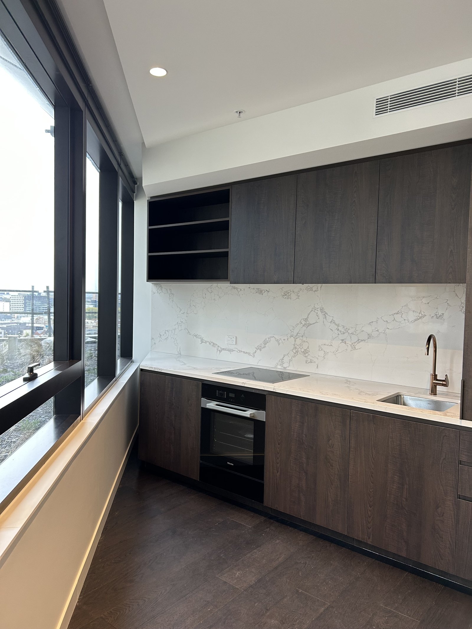 1106/63 Latrobe Street MELBOURNE 5