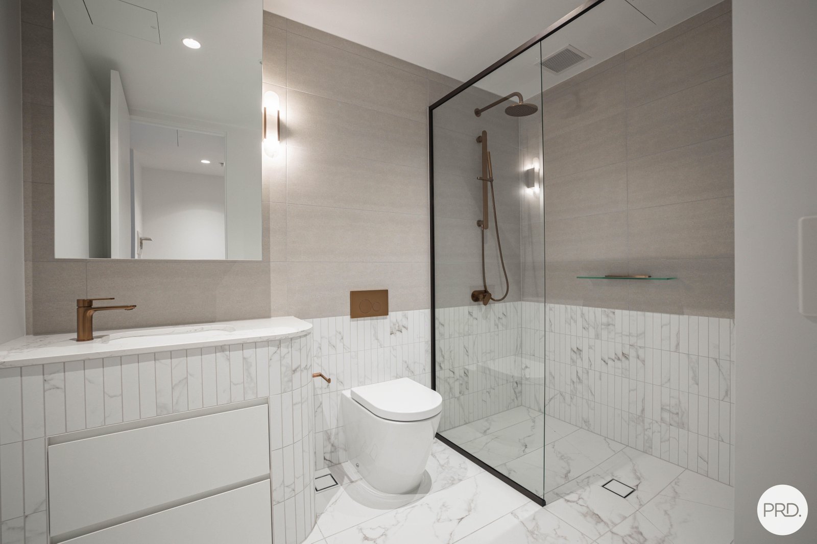 1106/63 Latrobe Street MELBOURNE 4