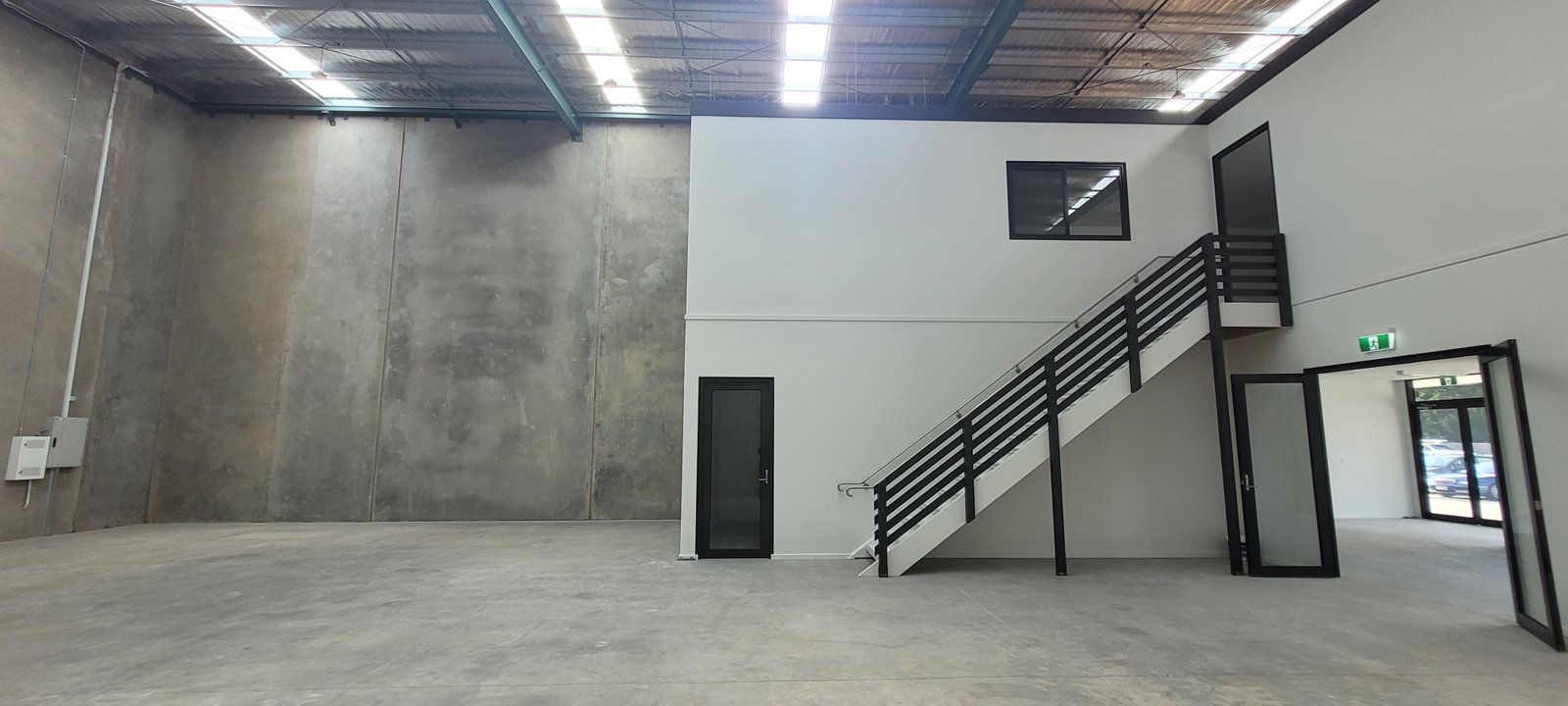 Gallery: 1/107 Bentinck Street