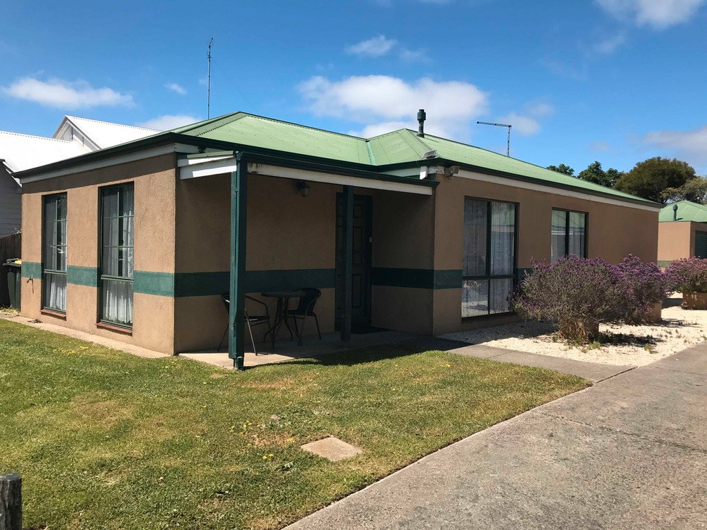 1/107 Latrobe Street REDAN 1