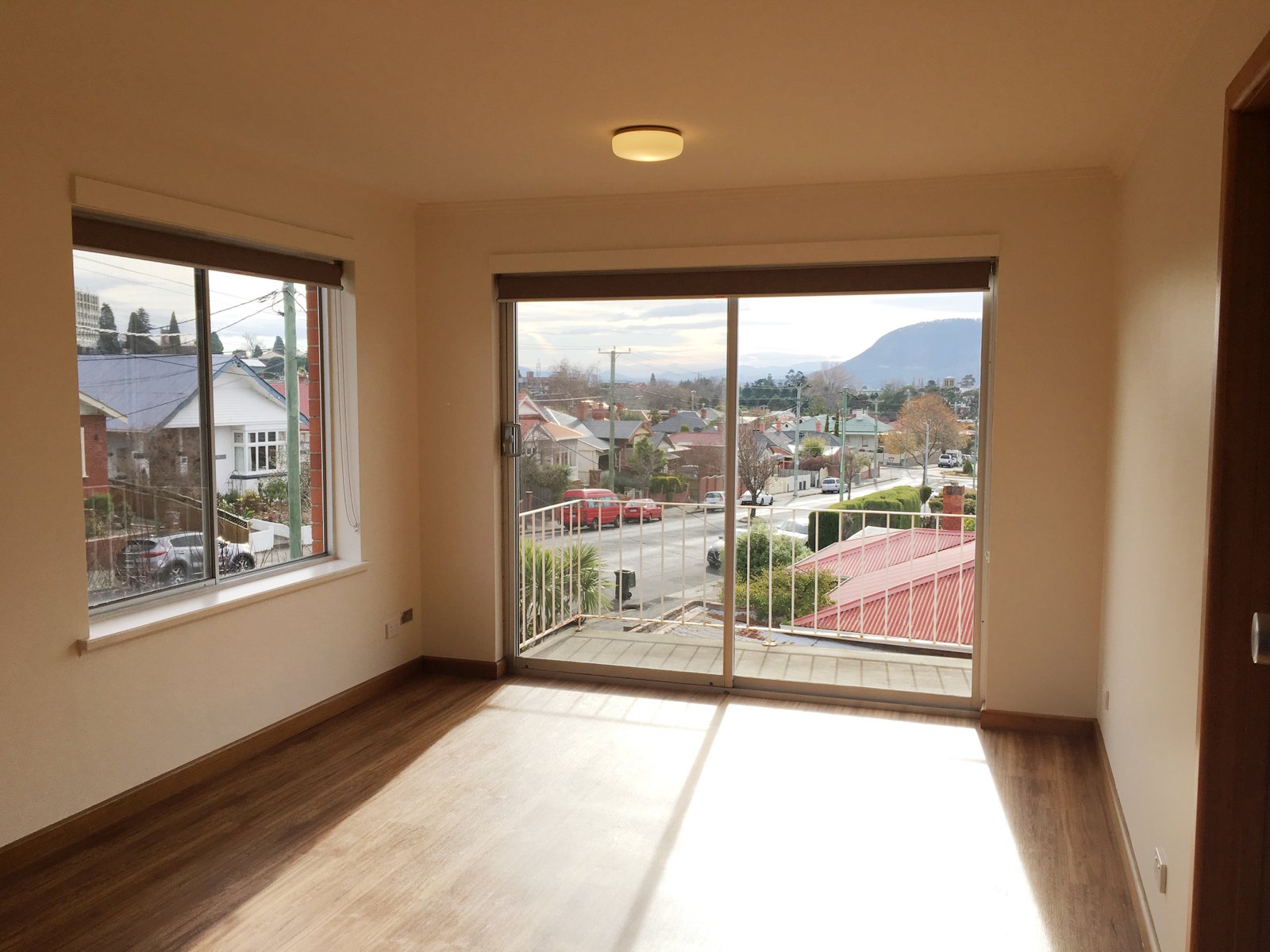 1/107 MONTAGU Street NEW TOWN 3