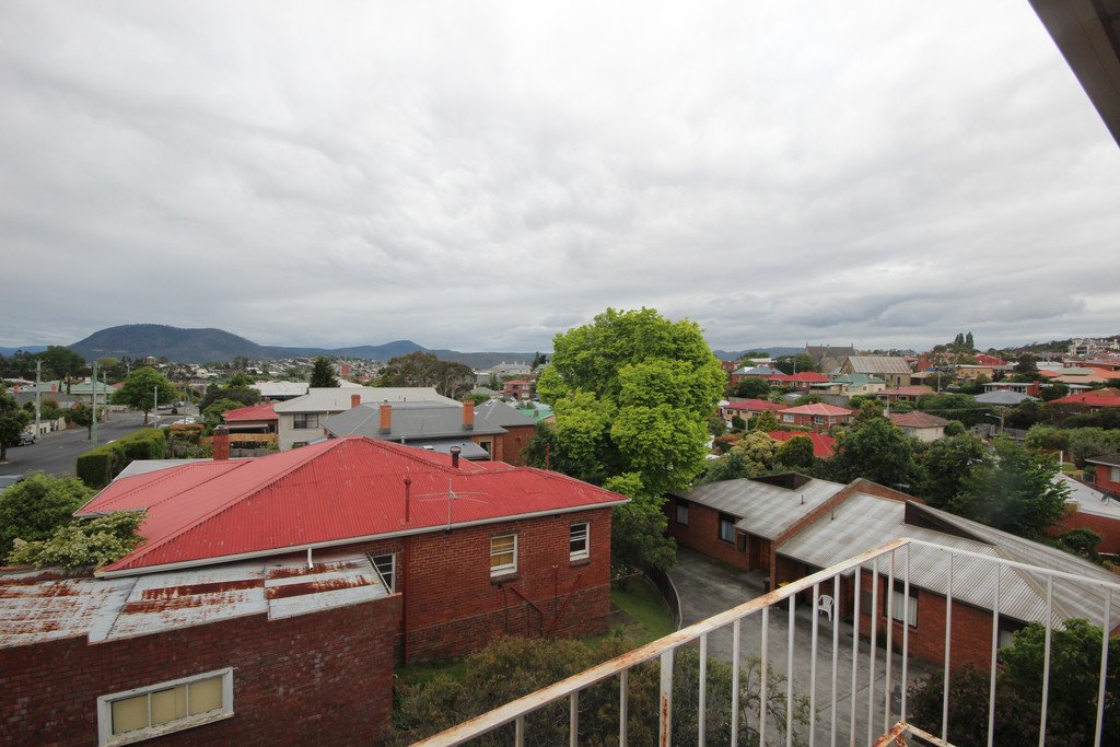 1/107 Montagu Street NEW TOWN 1