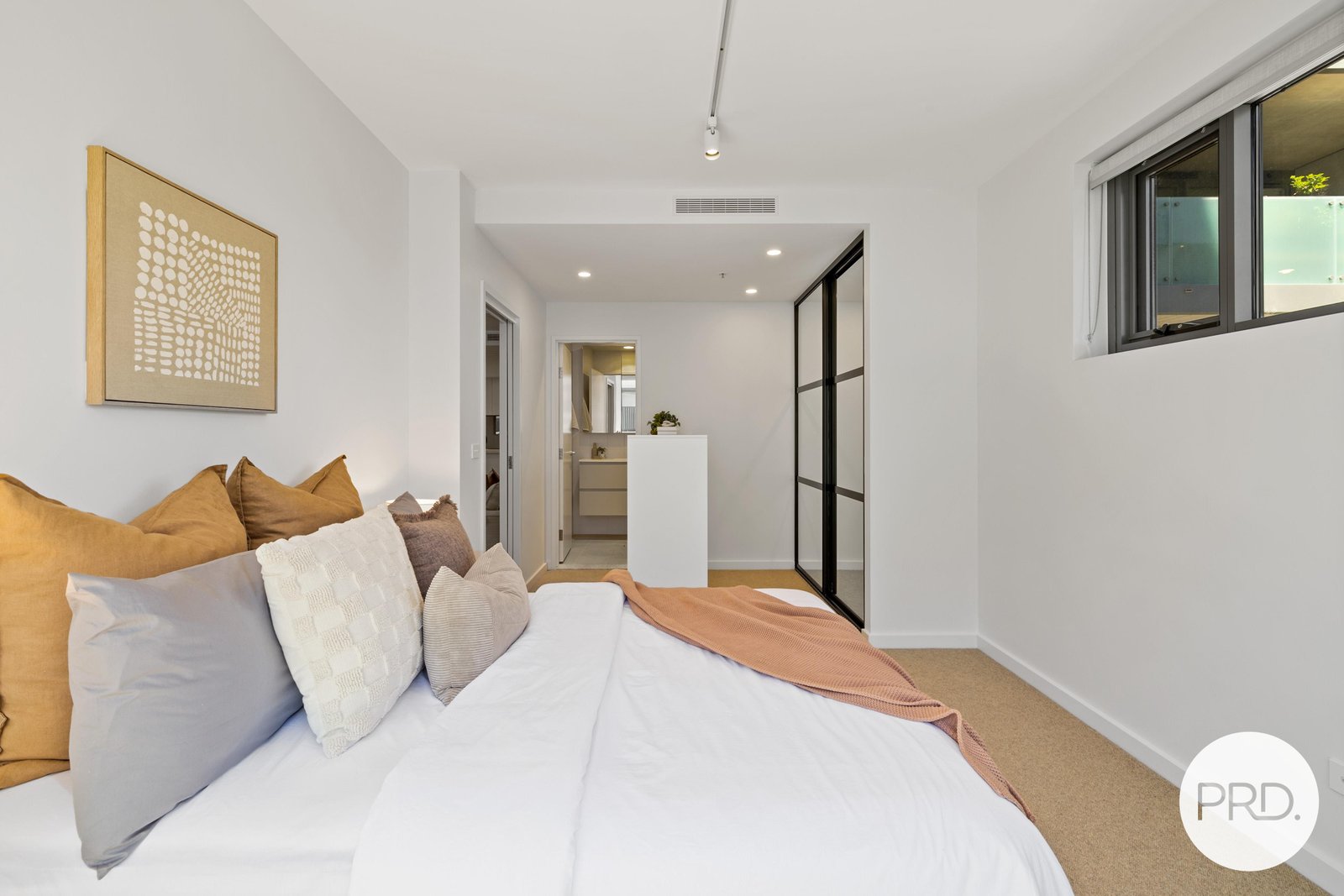 110/71 Constitution Avenue CAMPBELL 12