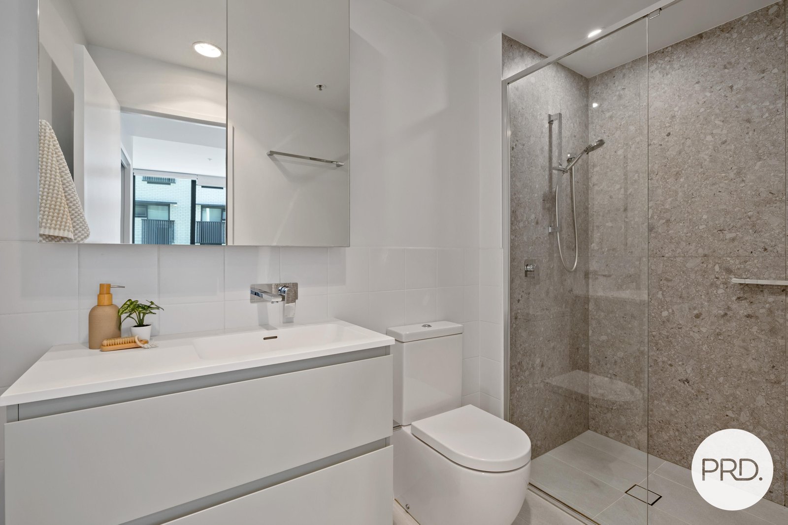 110/71 Constitution Avenue CAMPBELL 14