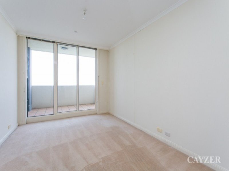 Gallery: 1107/127 Beach Street