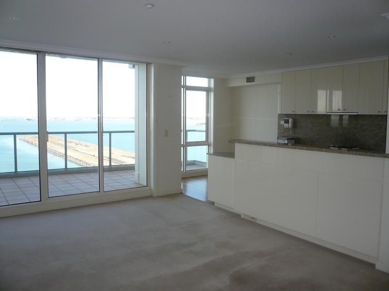 Gallery: 1107/127 Beach Street