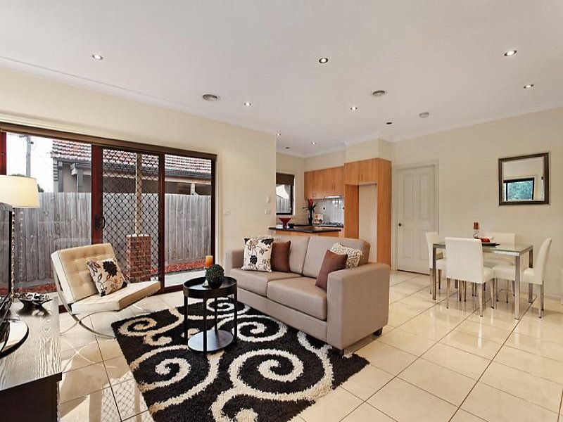 Gallery: 1/1074 North Road