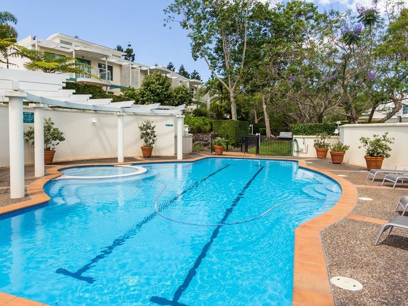 1108 Spring Terraces 'Royal Pines Resort' BENOWA 5
