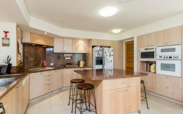 1108 Spring Terraces 'Royal Pines Resort' BENOWA 6