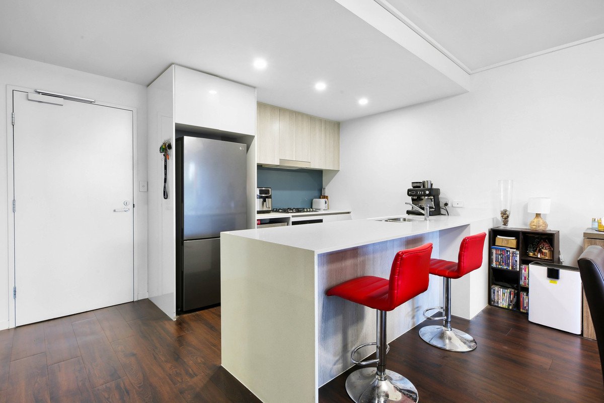 1108/42 Laver Drive Robina 2